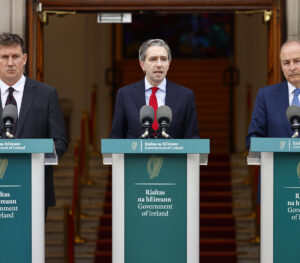 Reconocimiento Oficial de Palestina por España, Irlanda y Noruega Genera Controversia